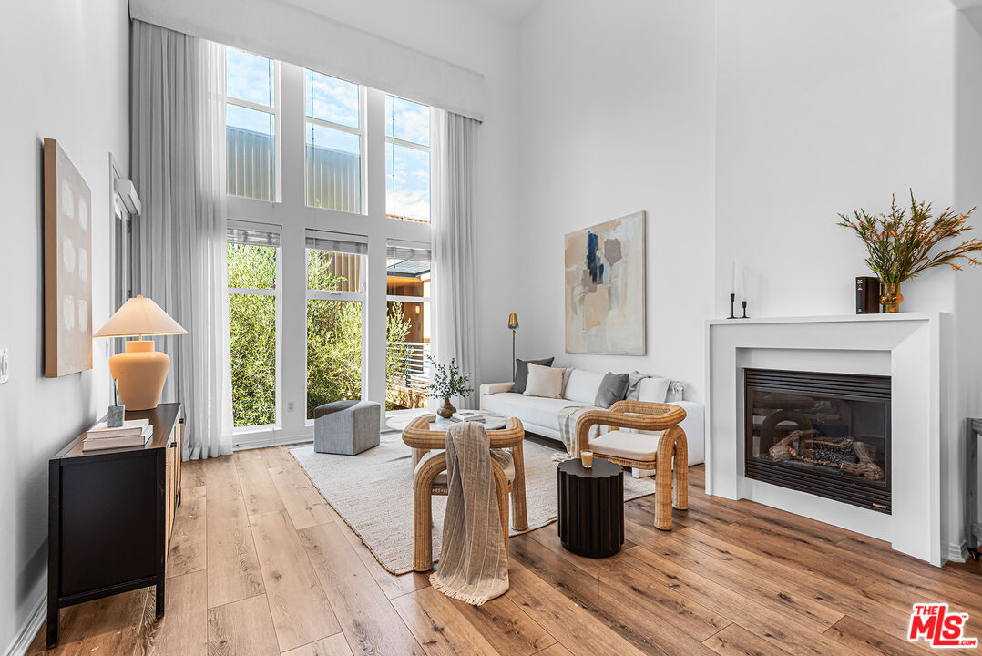 4050 Glencoe Avenue, Unit 414 Marina del Rey, CA 90292 - Photo 3 of 31