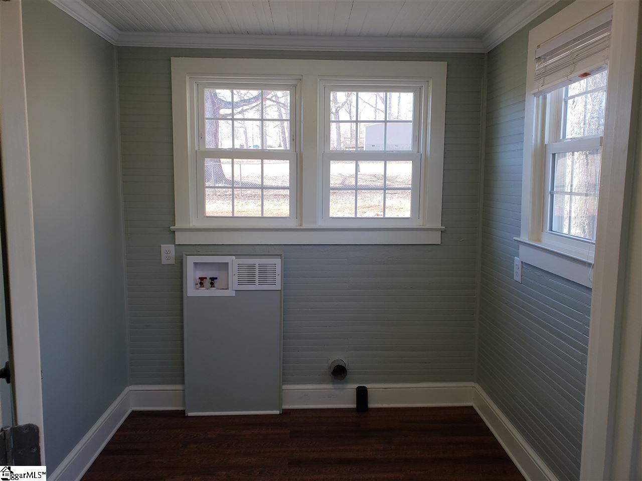 4496 Old Easley Bridge Road Easley, SC 29642 - Photo 8 of 13 Gallery Image 8