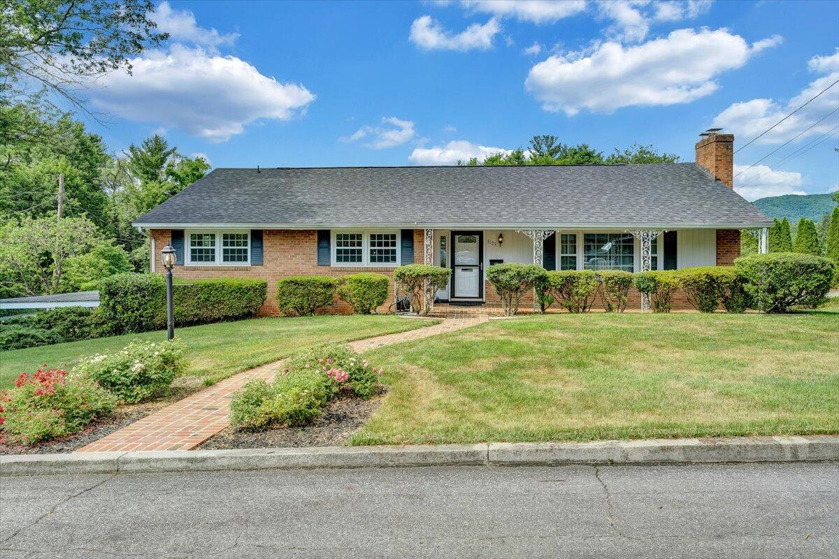 3123 Harmony Road Roanoke, VA 24018 - Photo 1 of 39 Welcome
