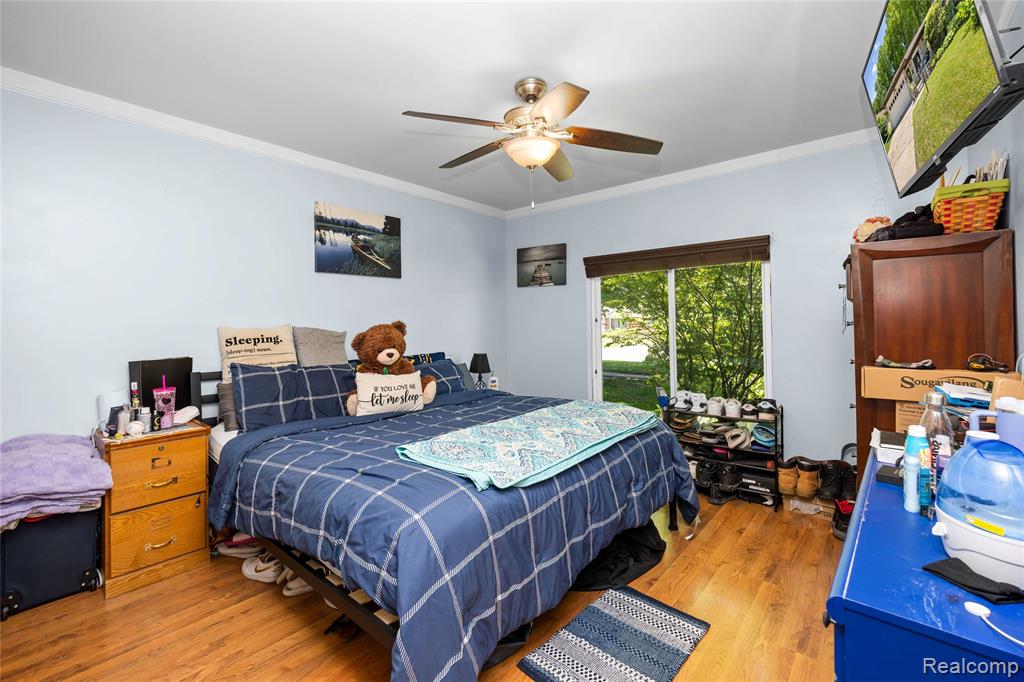 31720 Kelly Road Roseville, MI 48066 - Photo 27 of 42