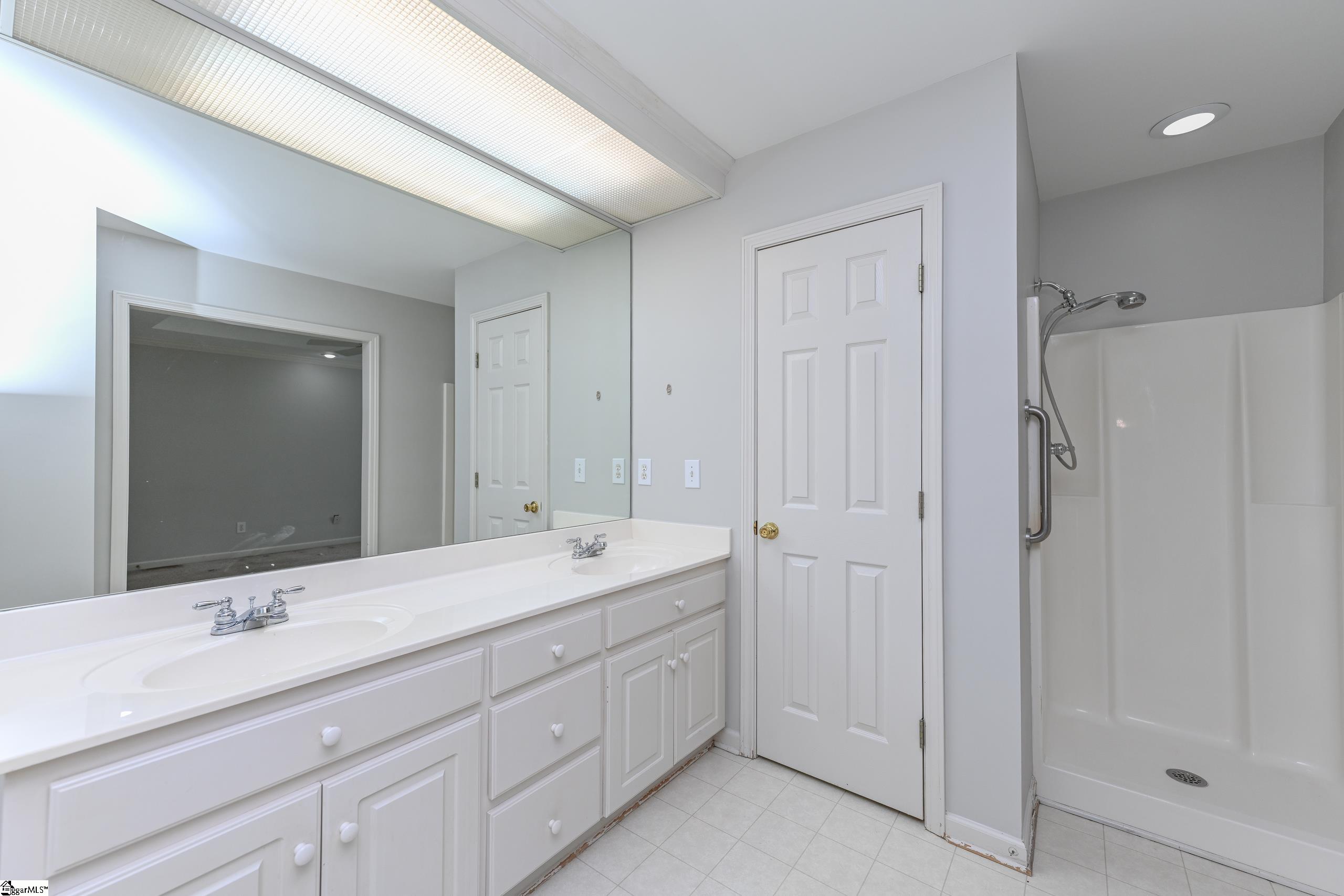 536 McKittrick Bridge Road Fountain Inn, SC 29644 - Photo 17 of 32