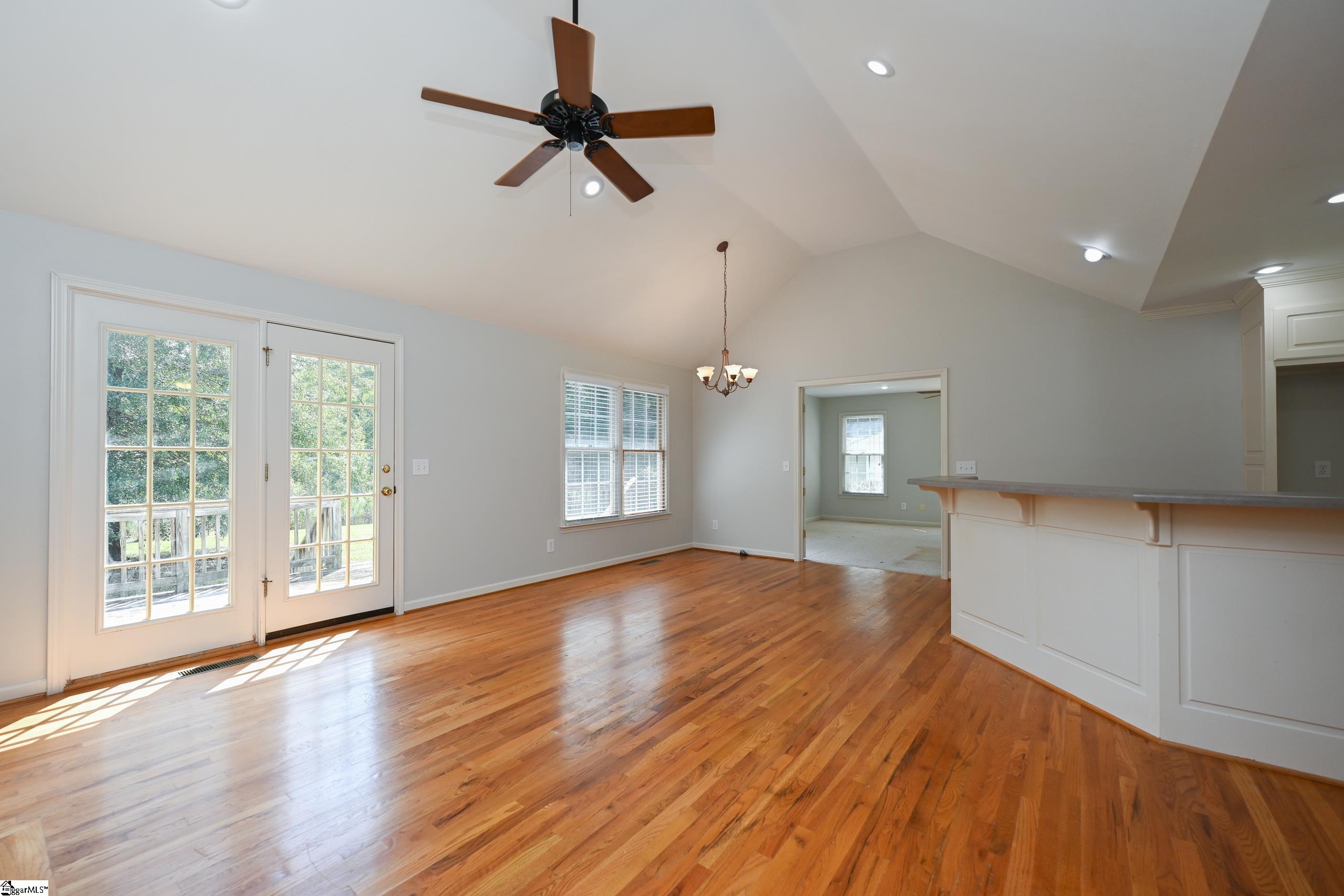 536 McKittrick Bridge Road Fountain Inn, SC 29644 - Photo 6 of 32
