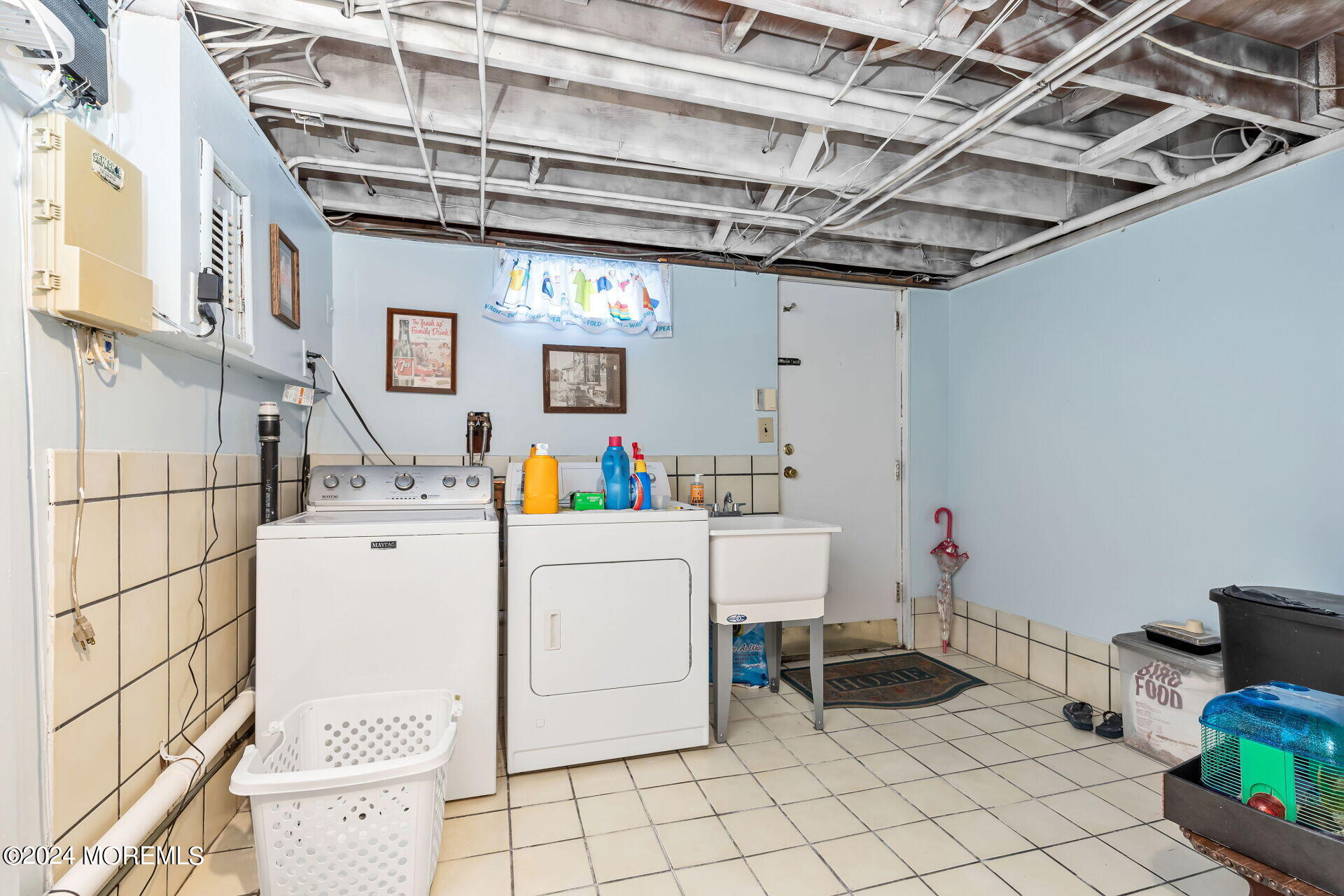 148 Van Brackle Road Aberdeen, NJ 07747 - Photo 23 of 37 022-1920x1280-photo