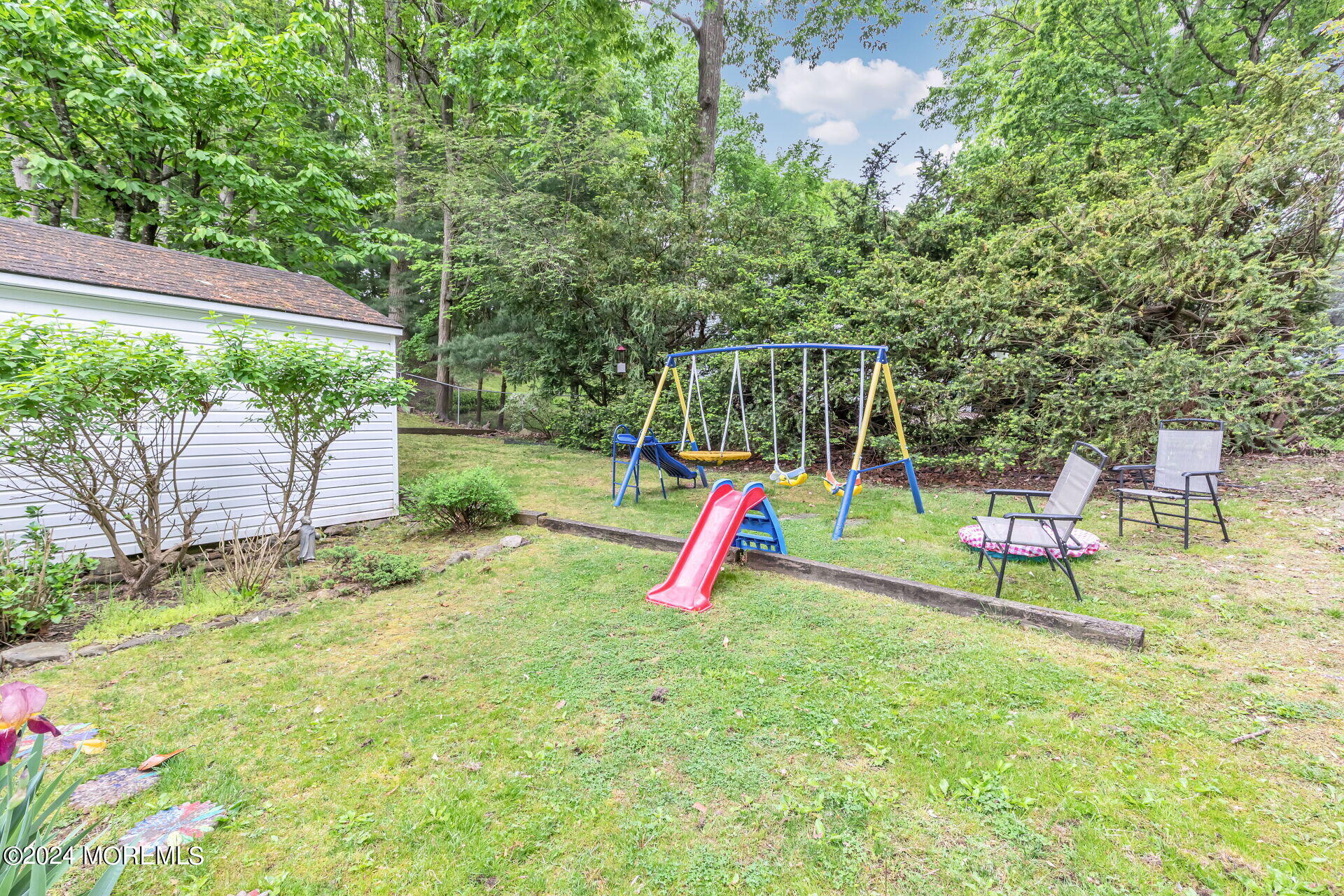 148 Van Brackle Road Aberdeen, NJ 07747 - Photo 30 of 37 033-1920x1280-photo