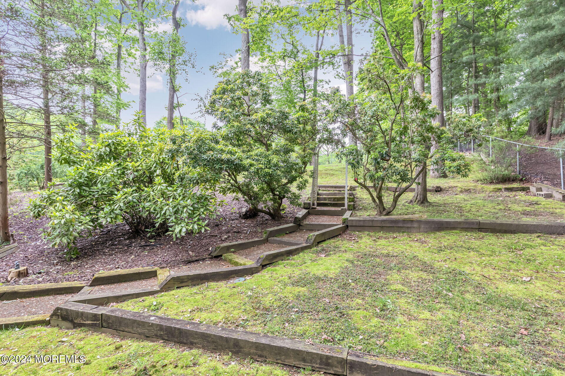 148 Van Brackle Road Aberdeen, NJ 07747 - Photo 32 of 37 034-1920x1280-photo