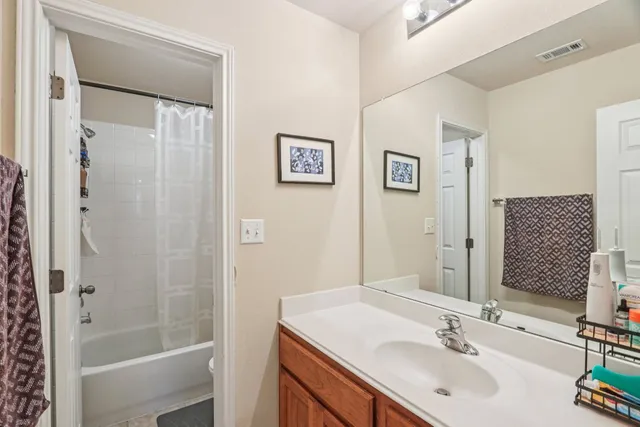 $947,000 | 7124 Via Dono Drive, Austin, TX 78749