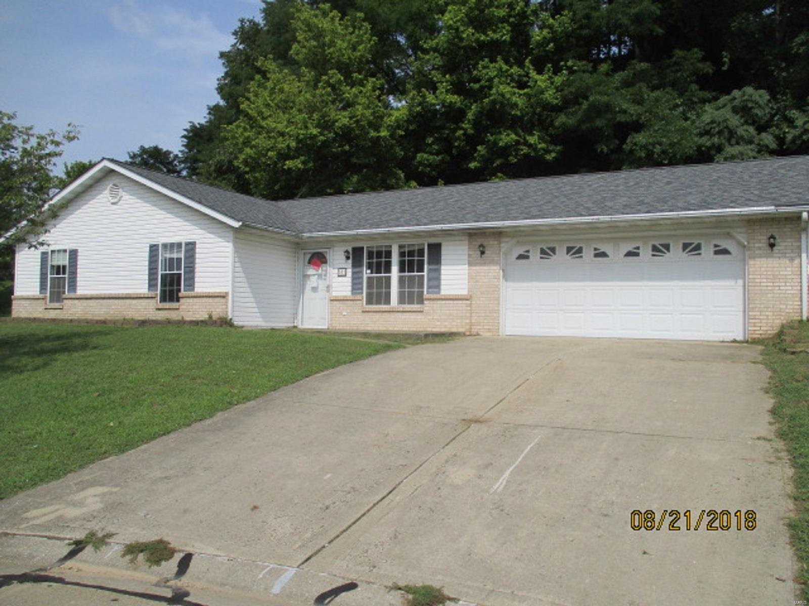 101 Locust Ridge Collinsville, IL 62234 - Photo 1 of 9 Gallery Image 1