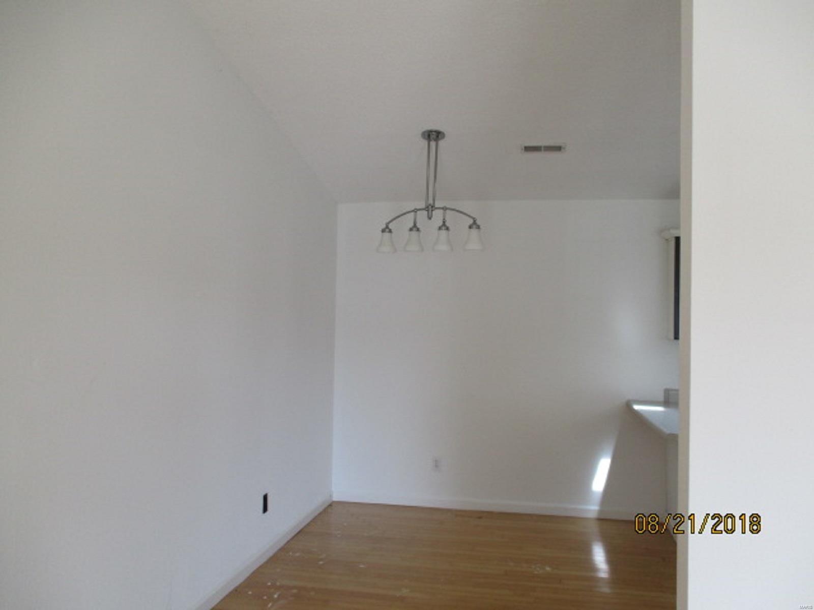 101 Locust Ridge Collinsville, IL 62234 - Photo 4 of 9 Gallery Image 4