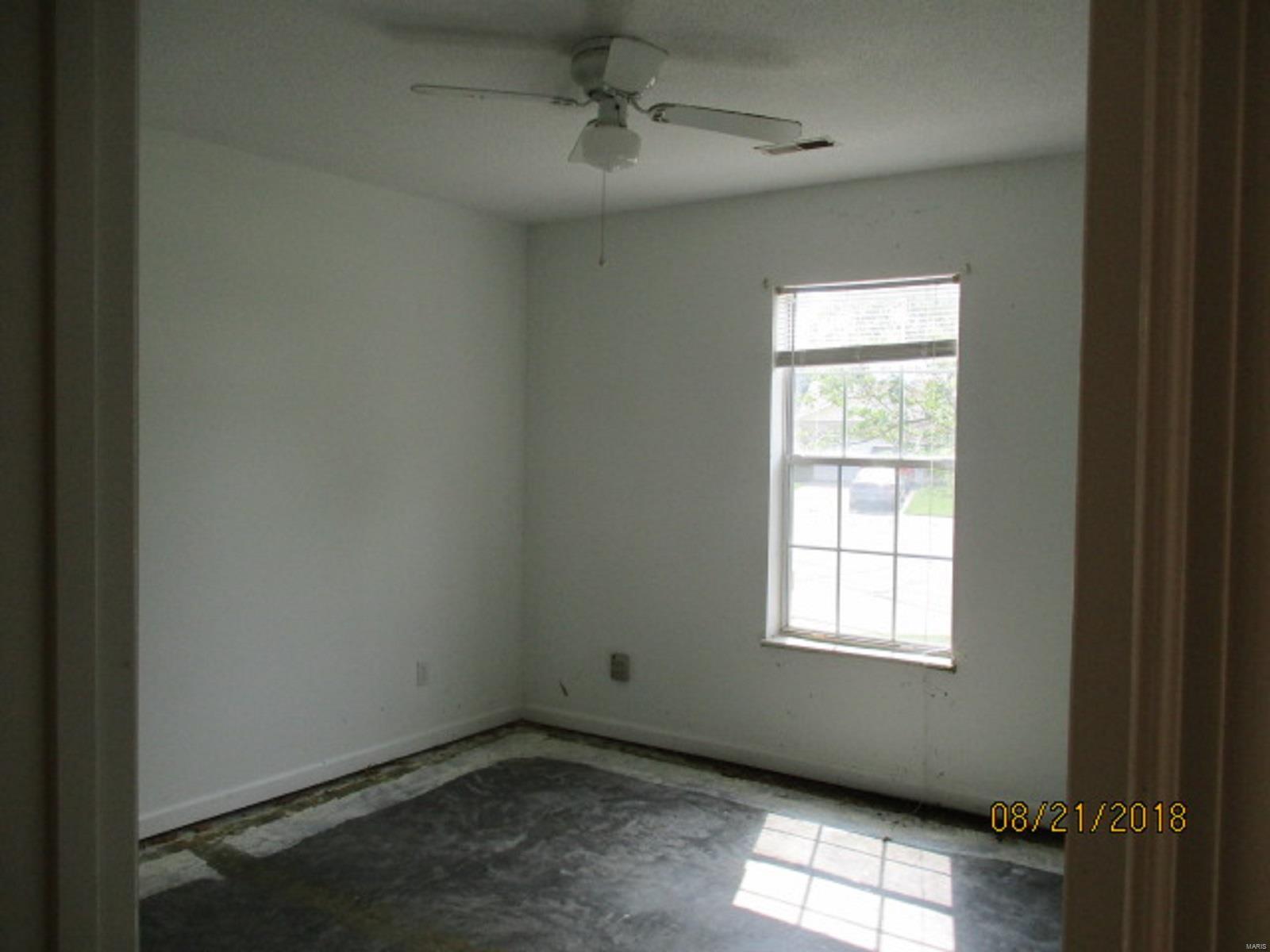 101 Locust Ridge Collinsville, IL 62234 - Photo 5 of 9 Gallery Image 5