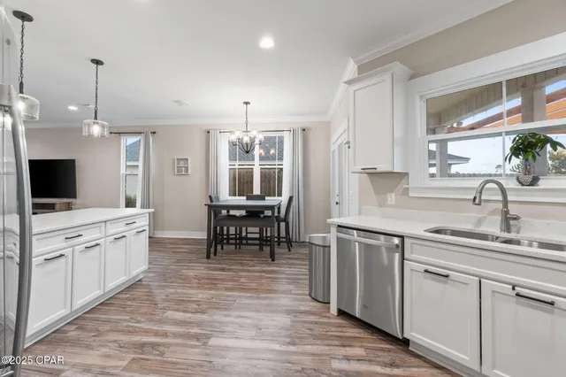 $2,500 | 4419 Conifer Lane, Panama City, FL 32404