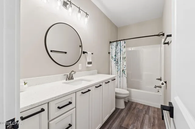 $2,500 | 4419 Conifer Lane, Panama City, FL 32404