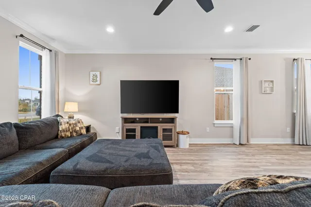 $2,500 | 4419 Conifer Lane, Panama City, FL 32404