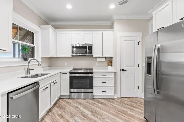 $2,500 | 4419 Conifer Lane, Panama City, FL 32404