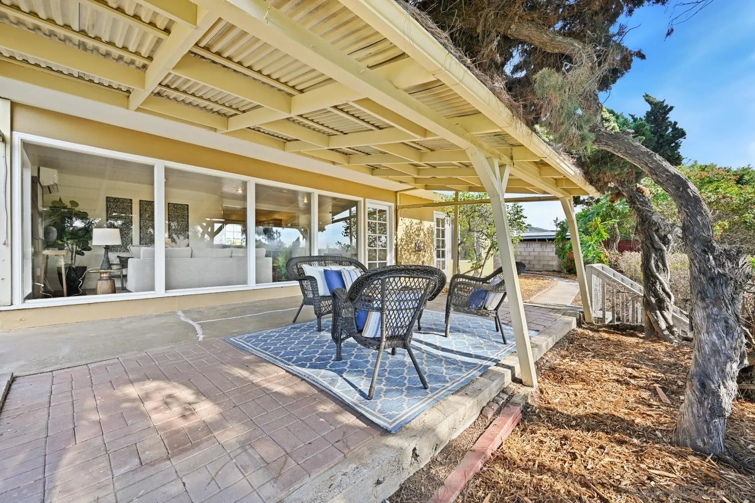 6371 Celia Vista Drive San Diego, CA 92115 - Photo 16 of 28