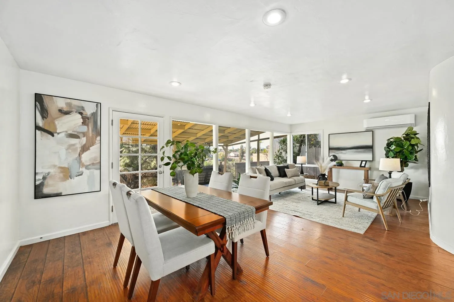 6371 Celia Vista Drive San Diego, CA 92115 - Photo 2 of 28