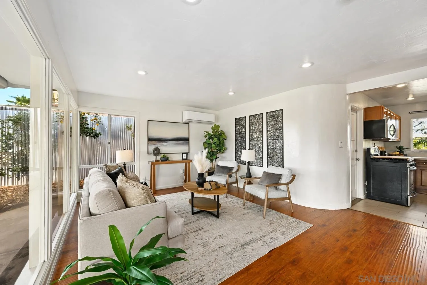 6371 Celia Vista Drive San Diego, CA 92115 - Photo 5 of 28