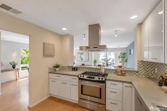 $1,395,000 | 1028 55th Street, Oakland, CA 94608