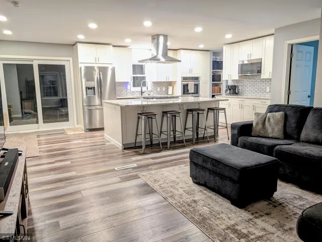 $479,900 | 20596 Akley Drive, Sauk Centre, MN 56378