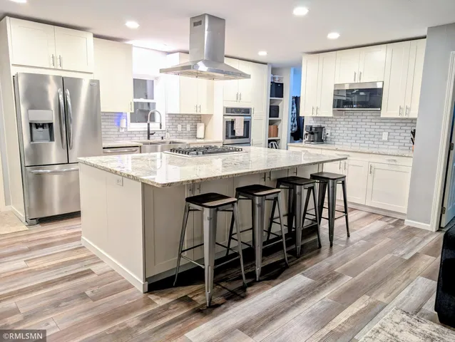 $479,900 | 20596 Akley Drive, Sauk Centre, MN 56378