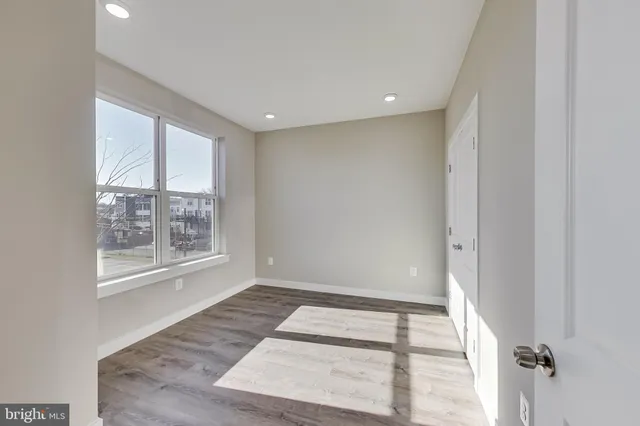 $1,828 | 740 19th Street Northeast, Unit 2, Washington, DC 20002