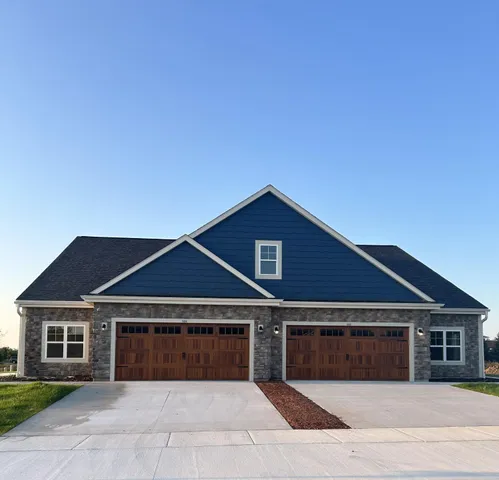 $469,000 | 529 Fire Fly Trail, Unit 2, Hartford, WI 53027