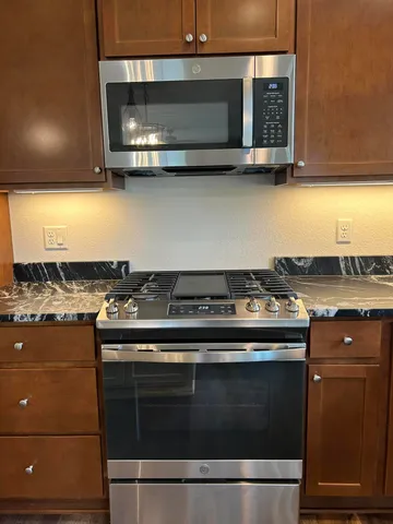 $469,000 | 529 Fire Fly Trail, Unit 2, Hartford, WI 53027