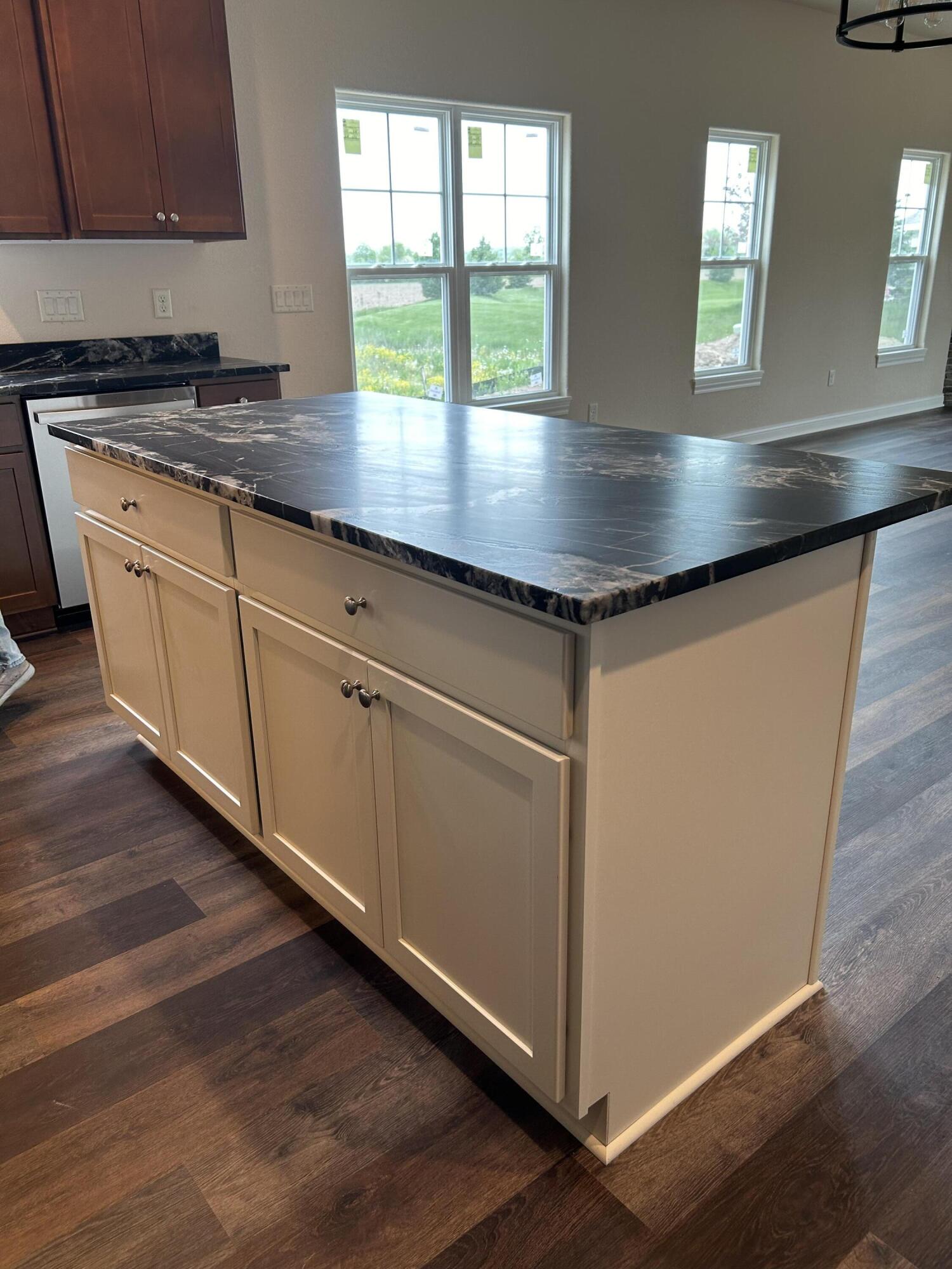 529 Fire Fly Trail, Unit 2 Hartford, WI 53027 - Photo 7 of 50 Granite Island