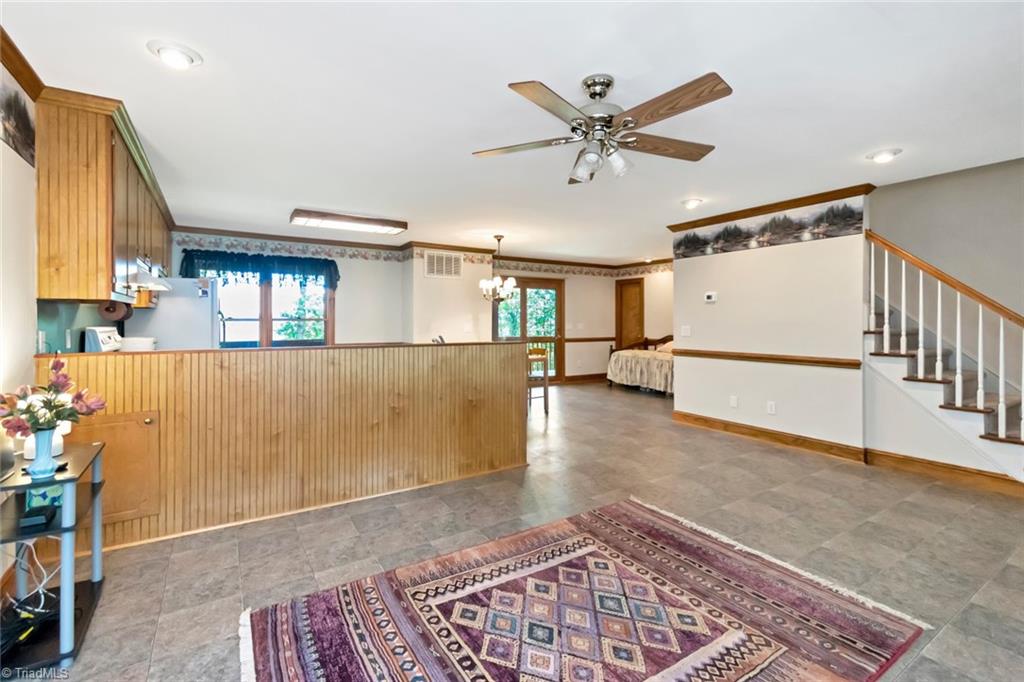 1050 Staghorn Road Purlear, NC 28665 - Photo 4 of 22 Gallery Image 4