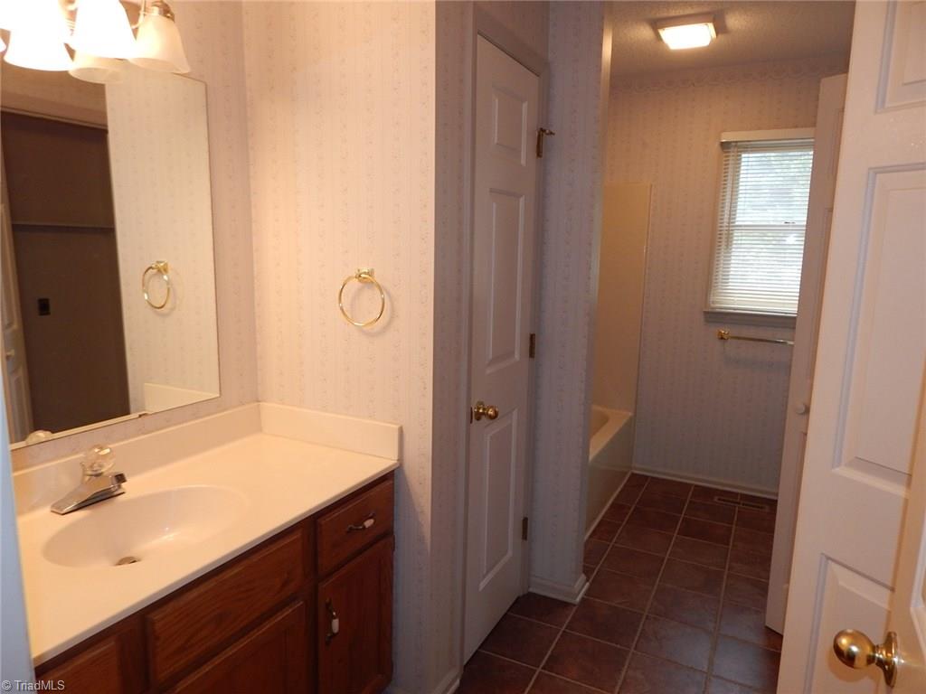 421 Golf Course Road Pilot Mountain, NC 27041 - Photo 16 of 25 Gallery Image 16