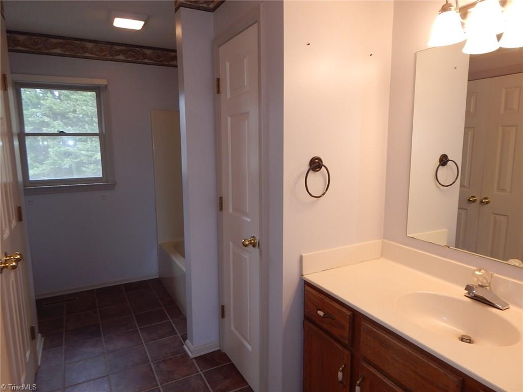 421 Golf Course Road Pilot Mountain, NC 27041 - Photo 18 of 25 Gallery Image 18