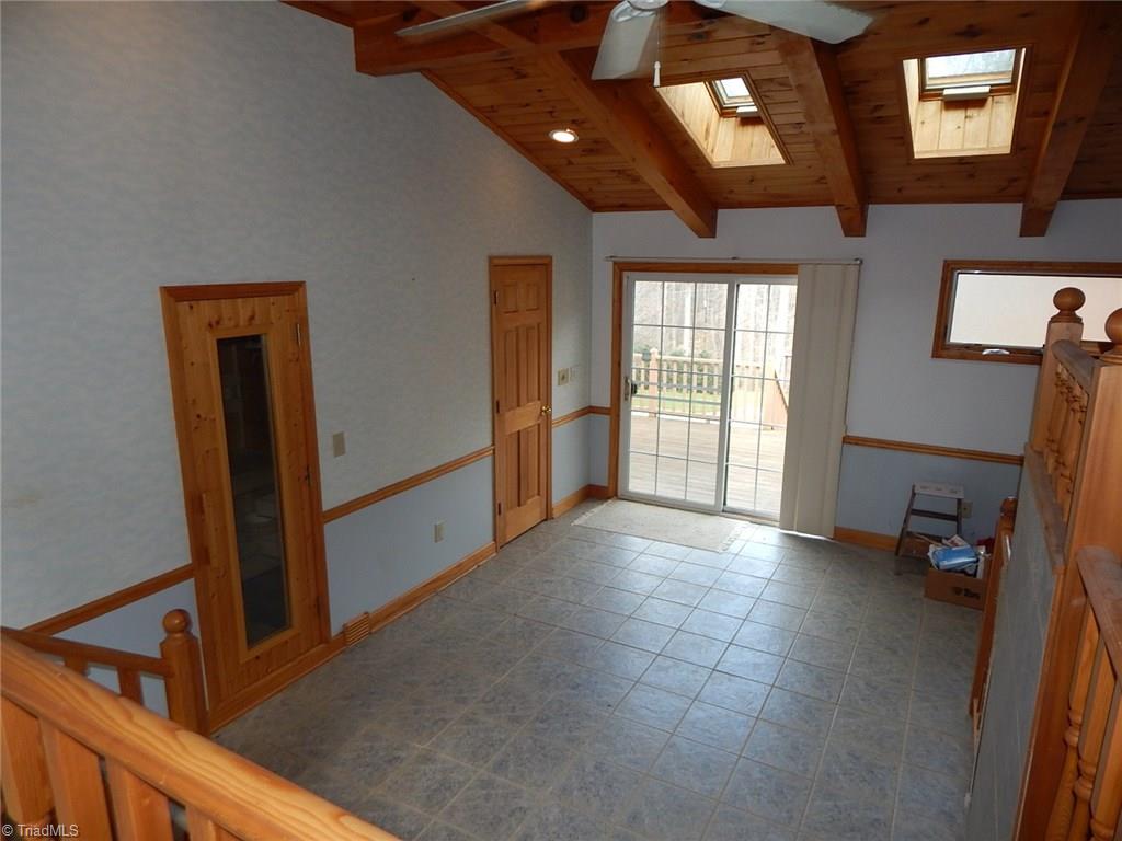 421 Golf Course Road Pilot Mountain, NC 27041 - Photo 10 of 25 Gallery Image 10