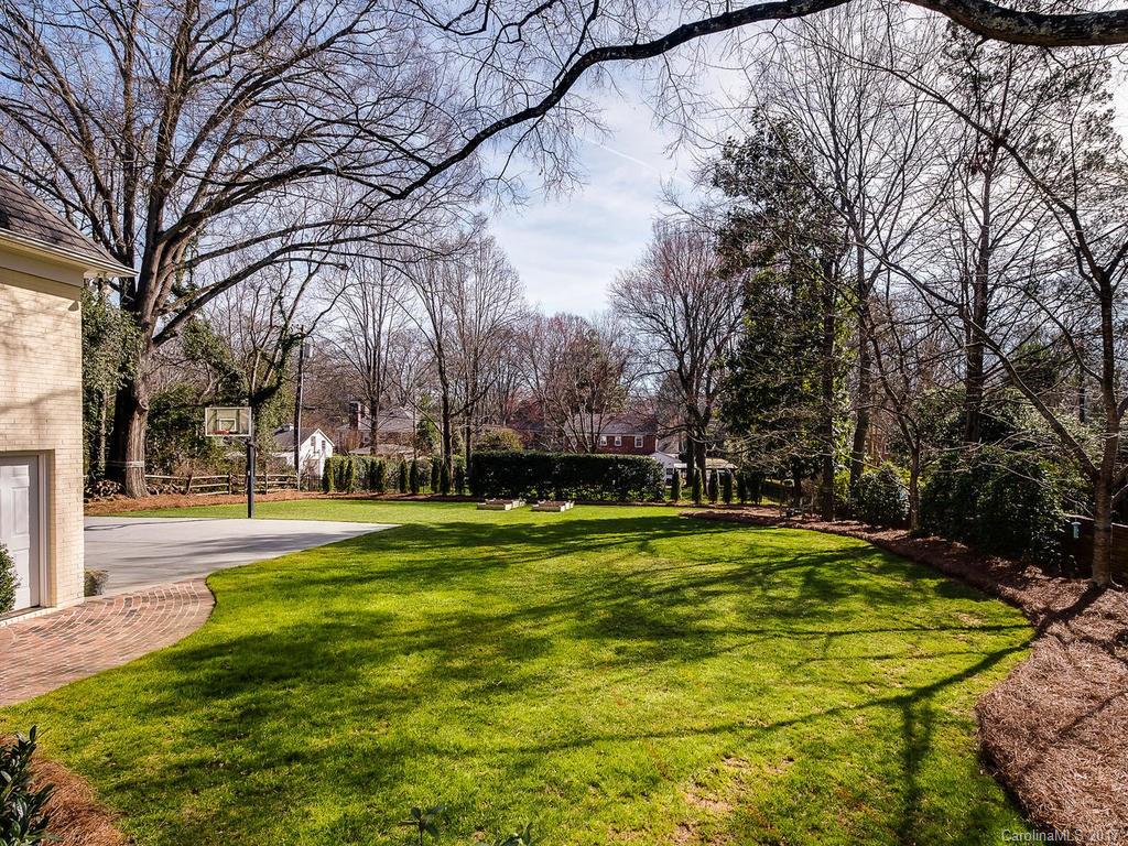 1911 Harris Road Charlotte, NC 28211 - Photo 22 of 24 a view of a volley ball court