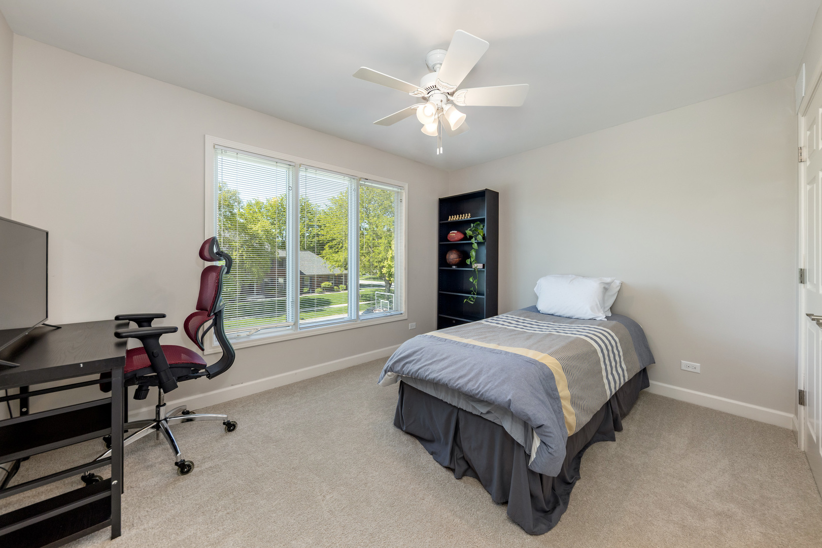 1407 Grommon Road Naperville, IL 60564 - Photo 26 of 49