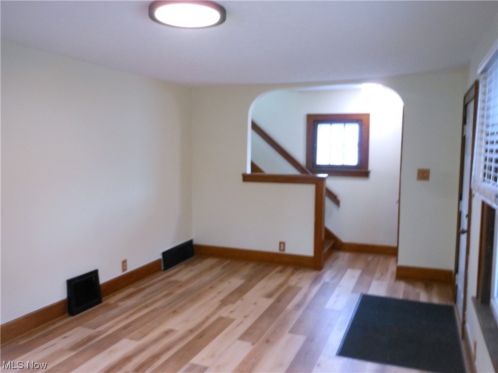 1023 Berwin Street Akron, OH 44310 - Photo 6 of 36 Gallery Image 6