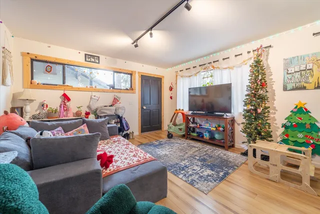 $775,000 | 6917 Toyon Road, Tahoe Vista, CA 96148