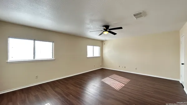 $1,575 | 8018 Chestnut Gate Lane, Converse, TX 78109