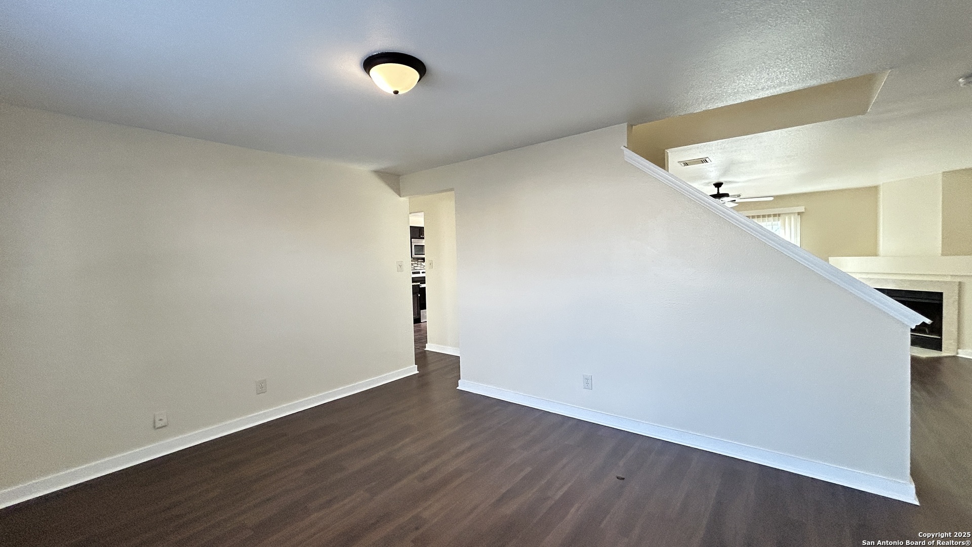 8018 Chestnut Gate Lane Converse, TX 78109 - Photo 5 of 38 a view of a room with wooden floor