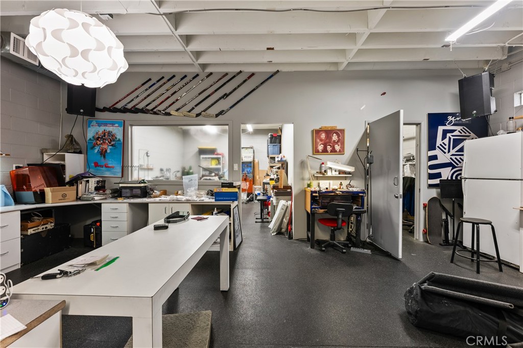 3268 Motor Avenue Los Angeles, CA 90034 - Photo 12 of 22