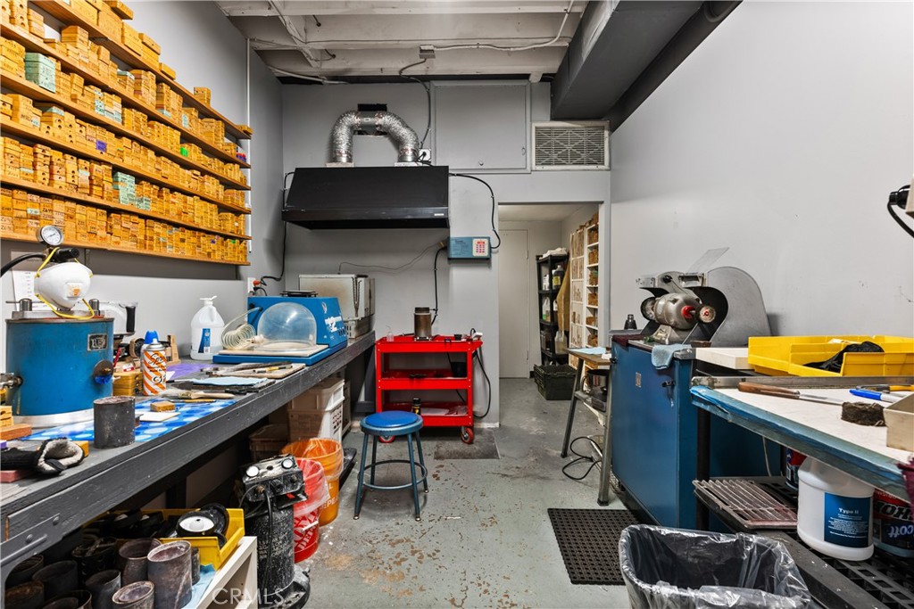 3268 Motor Avenue Los Angeles, CA 90034 - Photo 15 of 22 a room with storage and utility