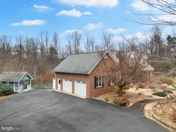 $560,000 | 1167 Covered Bridge Drive, Madison, VA 22727