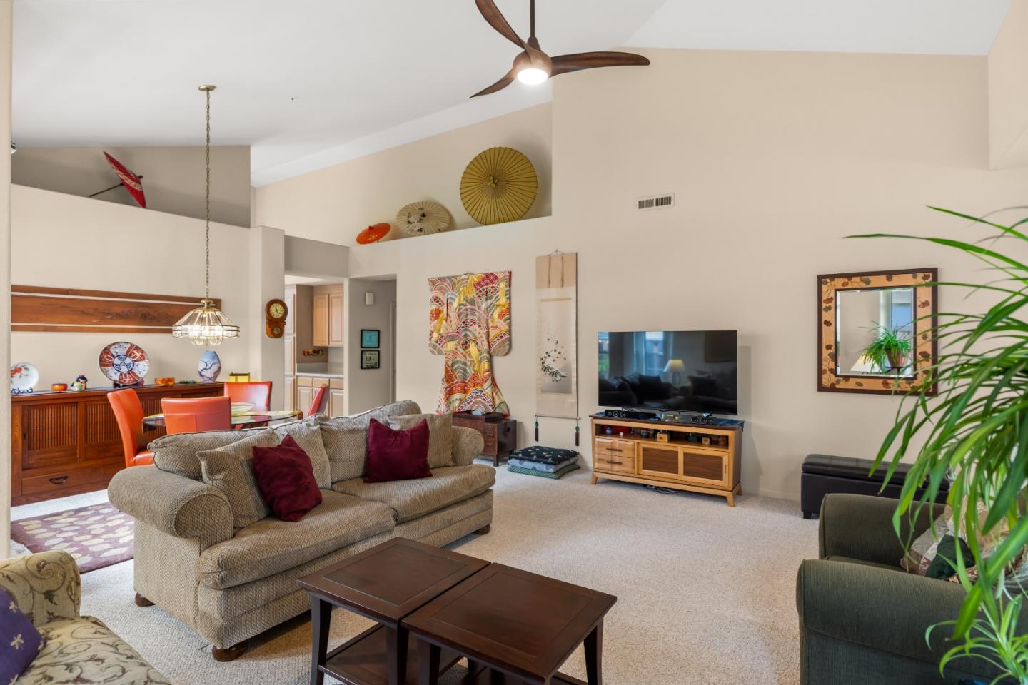 17755 Riverbend Road Salinas, CA 93908 - Photo 5 of 39
