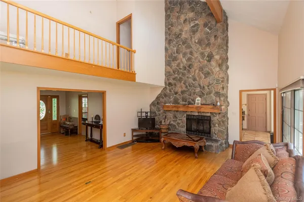 $765,000 | 1 Far Horizons Drive, Newburgh, NY 12550