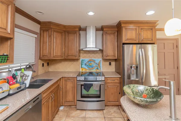 $765,000 | 1 Far Horizons Drive, Newburgh, NY 12550