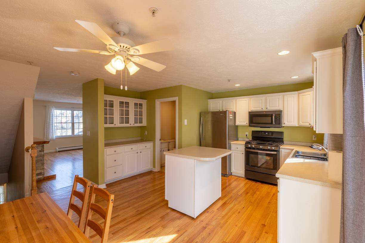 204 Washington Street, Unit 3 Dover, NH 03820 - Photo 4 of 27
