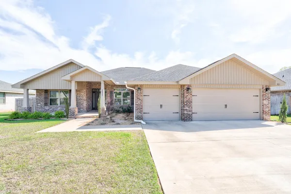 $439,999 | 5823 Crestlake Drive, Crestview, FL 32536