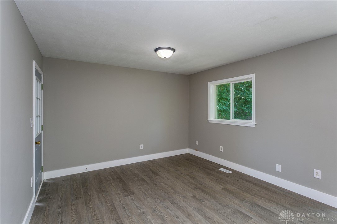 1321 Lee Road Troy, OH 45373 - Photo 6 of 27 Gallery Image 6