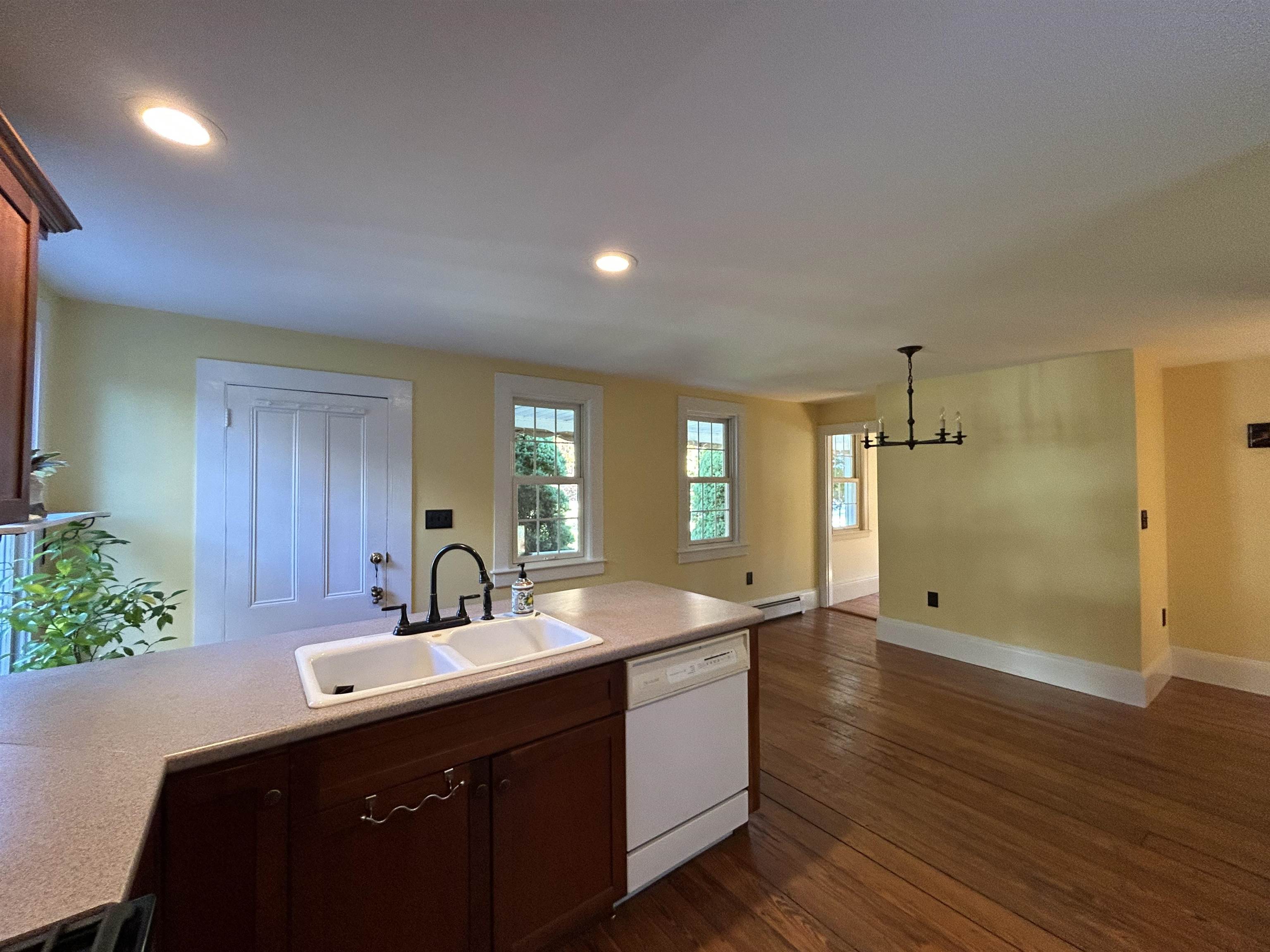 540 Ocean Road Portsmouth, NH 03801 - Photo 15 of 58