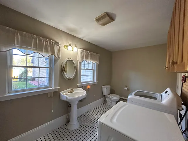 $825,000 | 540 Ocean Road, Portsmouth, NH 03801