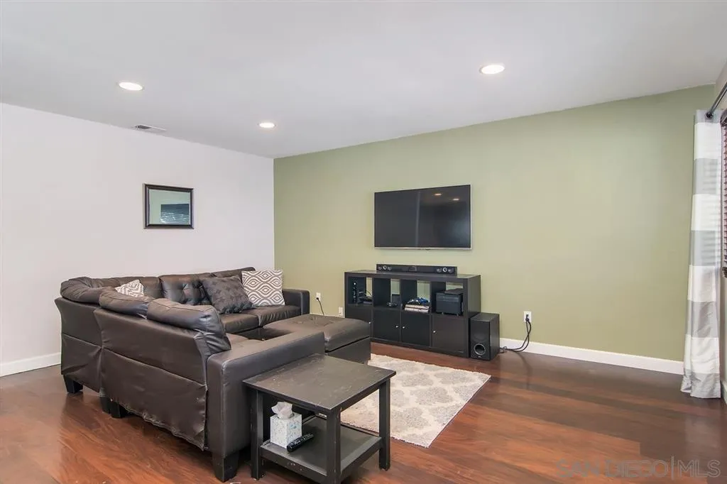 930 Maya Street Spring Valley, CA 91977 - Photo 7 of 25 Gallery Image 7