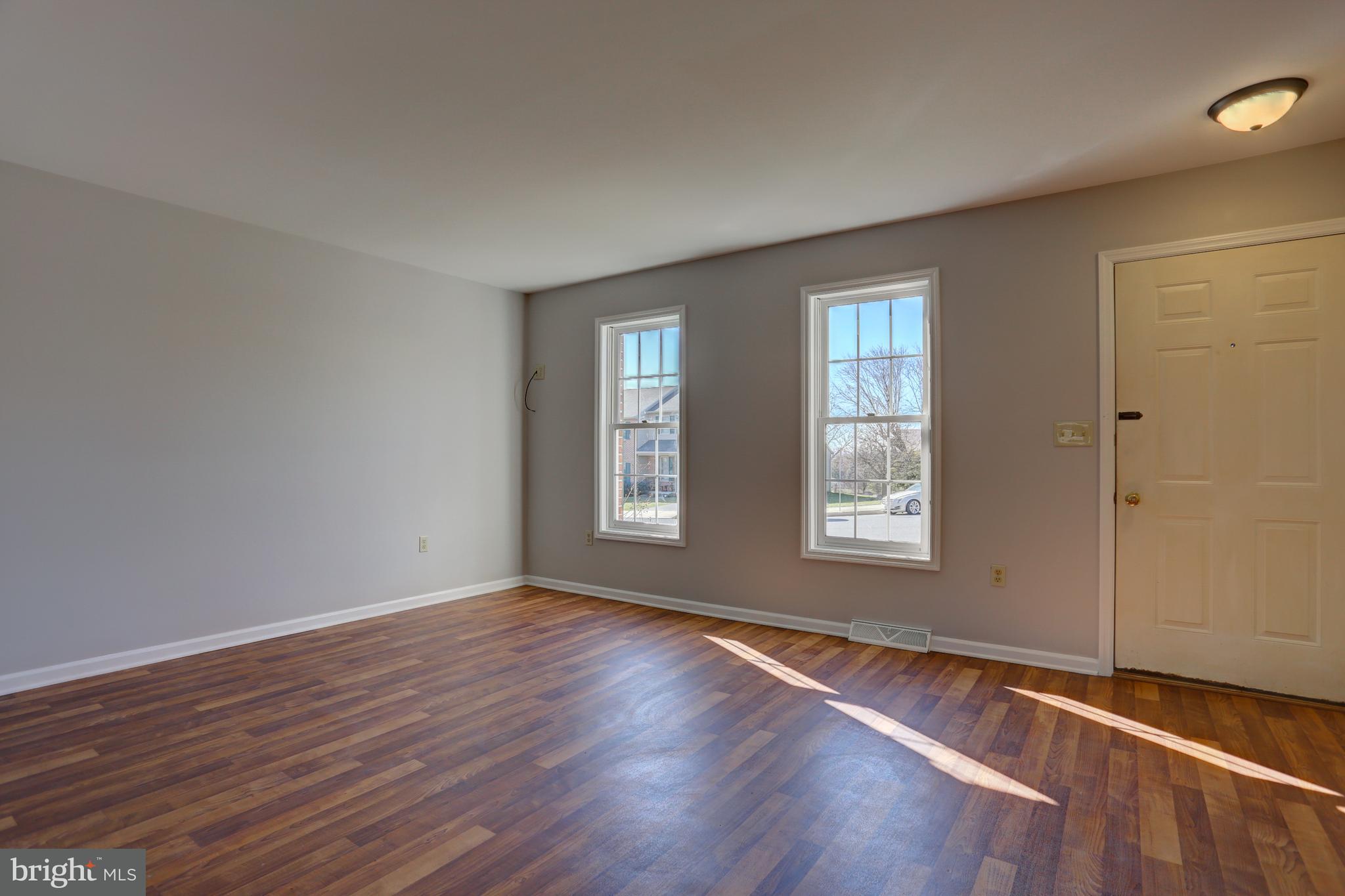 21 Diamond Spring Circle Akron, PA 17501 - Photo 6 of 26 Living Room